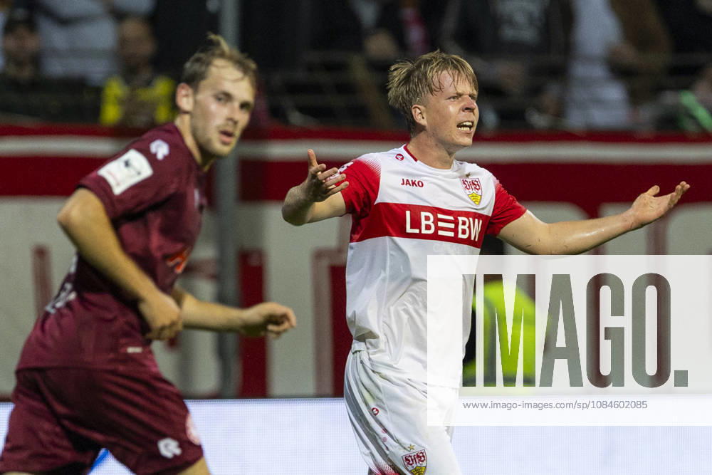 3. Liga, Fortuna Köln - VfB Stuttgart U21, U 21 16.10.2026 Julian Lüers (VfB Stuttgart U21, 18). 3. Liga, Fortuna Köln - VfB Stuttgart U21, 10. Spieltag, am 16.10.2026, Südstadion, Köln. DFB regulations prohibit any use of photographs as image sequences and or quasi-video