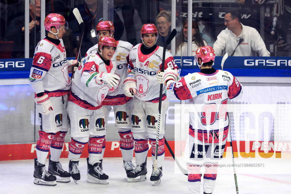 DEU, GER, Eishockey, 9.Spieltag, Saison 2026 27, Berlin, Eisbaeren Berlin vs. RB Muenchen 1:0 durch Ty Ronning ( Eisbaeren Berlin 9 ), Jubel, jubelt, Freude, Glueck, gluecklich, positive Emotionen, nordphoto GmbH Engler Berlin Uber-Arena Berlin Deutschland
