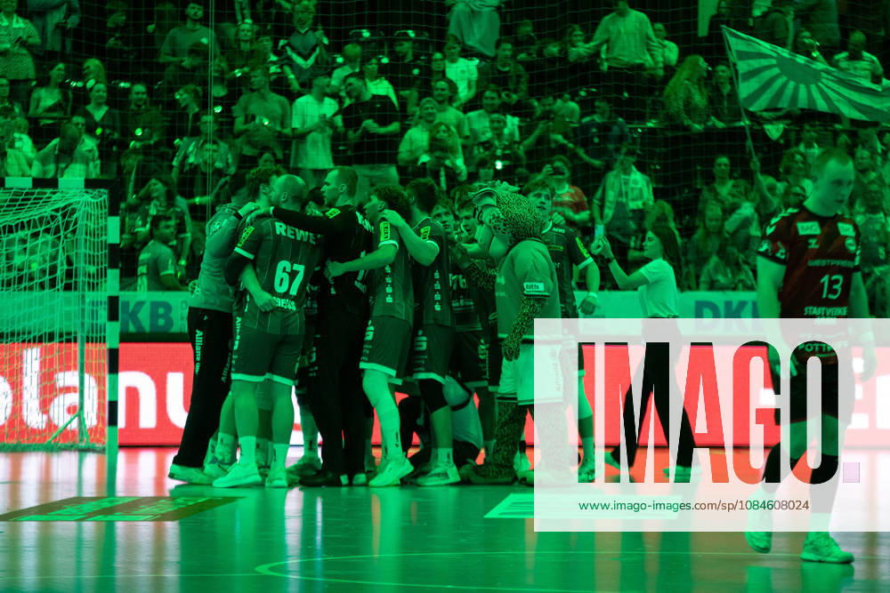 Handball, HBL2: SC DHfK Leipzig - ASV Hamm-Westfalen; 16.10.2026 Siegesjubel in Grün beim SC DhfK Leipzig. Handball, 2. Bundesliga, Saison 2026 2027, 8. Spieltag: SC DHfK Leipzig vs. ASV Hamm-Westfalen am 16.10.2026 in der Quarterback Immobilien Arena Leipzig.