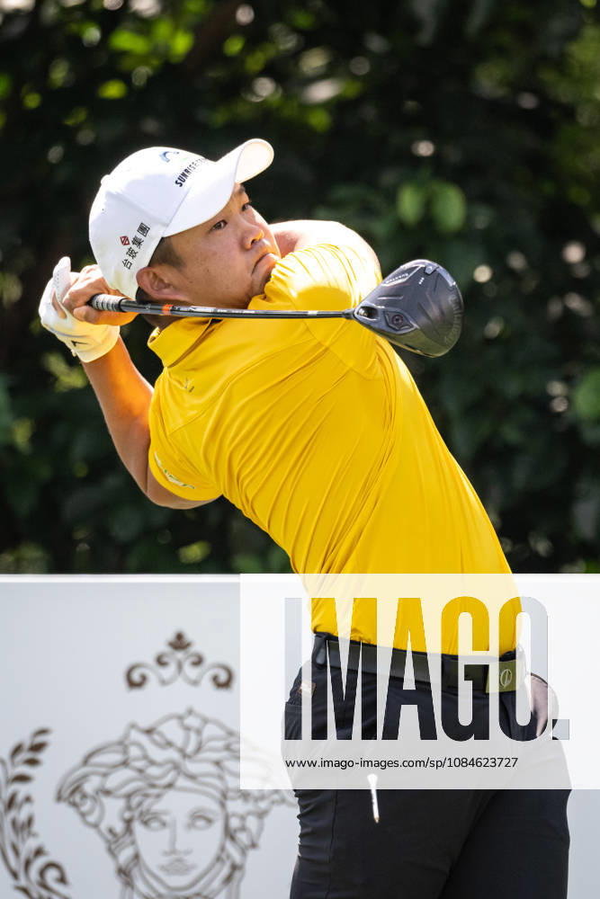 Taiwanese golfer,LEE, Chieh-po. Round 3 in the Macao Open Golf at Macau Golf & Country Club. Coloane China - ZUMAr144 20261017_zap_r144_051