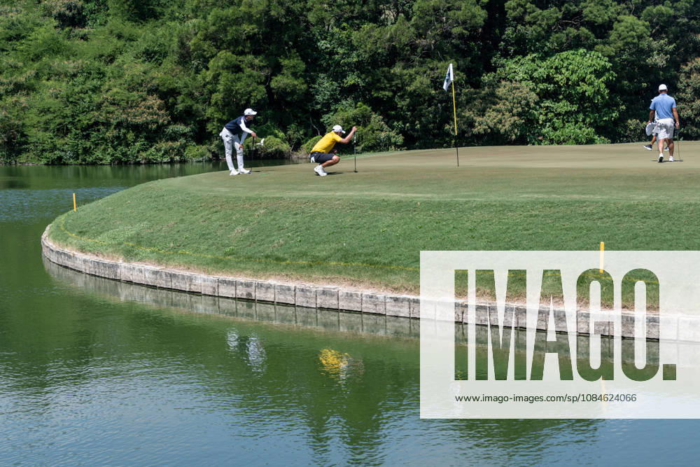 Round 3 in the Macao Open Golf at Macau Golf & Country Club. Macau Open Golf Round 3 - ZUMAr144 20261017_zap_r144_067
