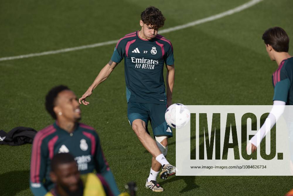 Thiago Pitarch (Real Madrid CF) is seen in action during a training session on the eve of the LaLiga EA SPORTS 2026 2027 match between Real Madrid CF and Sevilla FC..Real Madrid CF is holding its final training session and press conference, PK, Pressekonferenz ahead of its ninth LaLiga game. LaLiga EA SPORTS 2026 2027 - Real Madrid CF Press Conference And Training Session In Madrid, Spain - 17 Oct 2026 - ZUMAs197 20261017_aaa_s197_024