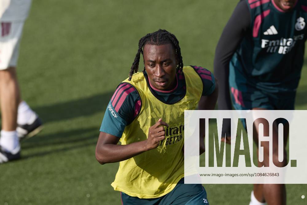 Yan Diomande (Real Madrid CF) is seen in action during a training session on the eve of the LaLiga EA SPORTS 2026 2027 match between Real Madrid CF and Sevilla FC..Real Madrid CF is holding its final training session and press conference, PK, Pressekonferenz ahead of its ninth LaLiga game. LaLiga EA SPORTS 2026 2027 - Real Madrid CF Press Conference And Training Session In Madrid, Spain - 17 Oct 2026 - ZUMAs197 20261017_aaa_s197_042