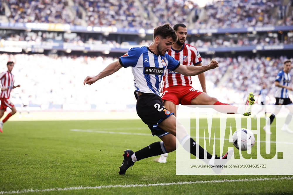 Javi Hernandez of RCD Espanyol in action during the Spanish league, LaLiga EA Sports, football match played between RCD Espanyol and Atletico de Madrid at RCDE Stadium on October 17, 2026 in Cornella, Spain. RCD Espanyol V Atletico De Madrid - LaLiga EA Sports - ZUMAa181 20261017_zaa_a181_132