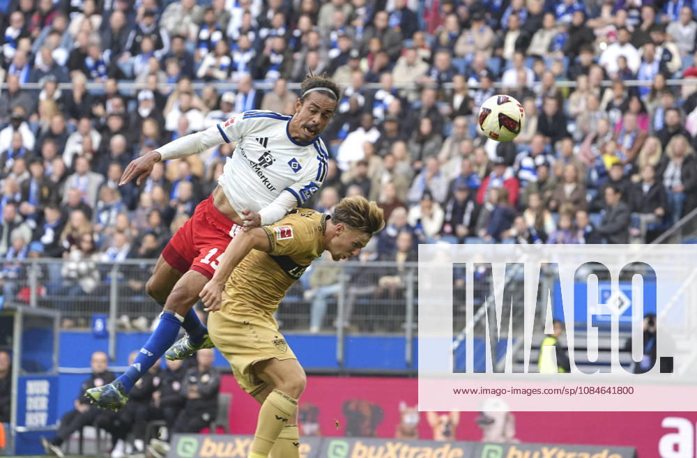 Foto : Yussuf POULSEN ( HSV ) gegen Finn JELTSCH ( Stuttgart ) Fussball Bundesliga , 6. Spieltag am Sa. 17.10.2026 Hamburger SV - VfB Stuttgart