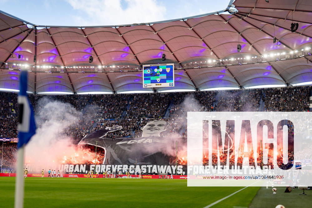 - Fußball, 1. Bundesliga 2026 27, Hamburger SV - VfB Stuttgart: Fans des Hamburger SV zünden Pyrotechnik DFL REGULATIONS PROHIBIT ANY USE OF PHOTOGRAPHS AS IMAGE SEQUENCES AND OR QUASI-VIDEO.