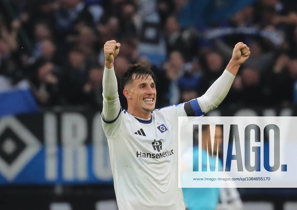 Nicolas Capaldo (Hamburger SV) jubelt Fussball, Herren, Saison 2026 2027,1.Liga, Volksparkstadion, Hamburger SV gegen VfB Stuttgart, 1-0 DFL REGULATIONS PROHIBIT ANY USE OF PHOTOGRAPHS AS IMAGE SEQUENCES AND OR QUASI-VIDEO.