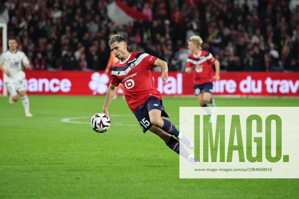 Romain PERRAUD (LOSC Lille) lors du match LOSC Lille vs Brest, Ligue 1, Decathlon Arena stade Pierre Mauroy, le 17 octobre 2026 - photo Laurent Sanson PsnewZ