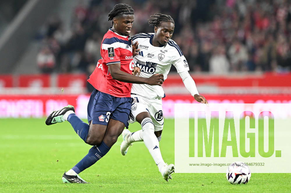 Lille OSC vs Brest Maxima Goffi (38) of Lille and Ibrahim Kante (21) of Brest pictured during the French Mc Donalds Ligue 1 season 2026 - 2027 matchday 7 game between Lille OSC and Stade Brest on October 17 , 2026 in Lille, France. (Photo by Jill Delsaux Isosport) Lille France