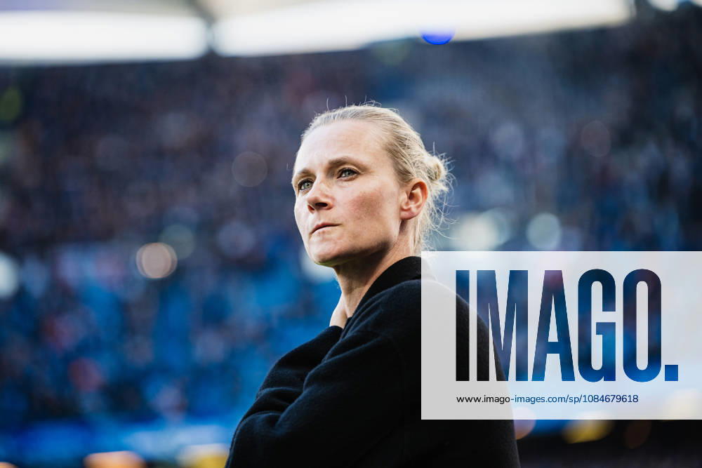 1. Bundesliga: Hamburger SV vs. VfB Stuttgart, 17.10.2026 Kathleen Krüger ( Sportvorständin Hamburger SV) ; Fußball, 1. Bundesliga, 6. Spieltag: Hamburger SV vs. VfB Stuttgart am 17.10.2026 im Volksparkstadion, Hamburg DFL REGULATIONS PROHIBIT ANY USE OF PHOTOGRAPHS AS IMAGE SEQUENCES AND OR QUASI-VIDEO.