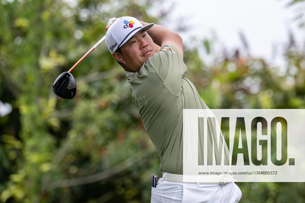 Sungjae IM from Korea on the first tee.Macau Open Golf 2026 Final Round. Macau China - ZUMAr144 20261018_zap_r144_033