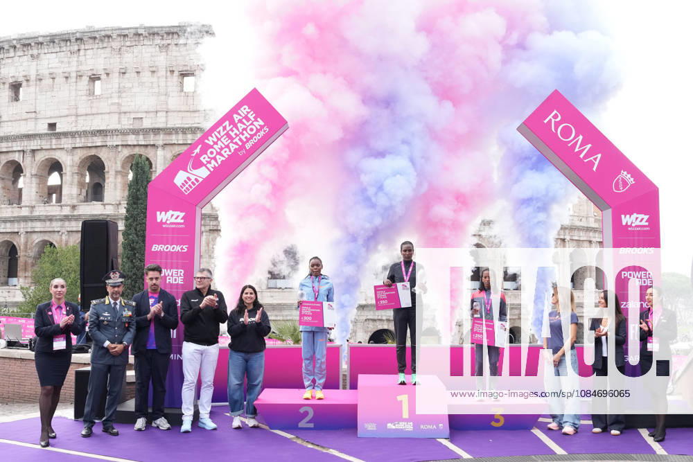 Ndungu Regina Wambui Desta Netsanet Yaregal Yalemget during the 3th edition of the Wizz Air Rome Half Marathon by Brooks 2026 Rome s, Italy - Sunday, October 18, 2026. ( Photo by Alfredo Falcone LaPresse )