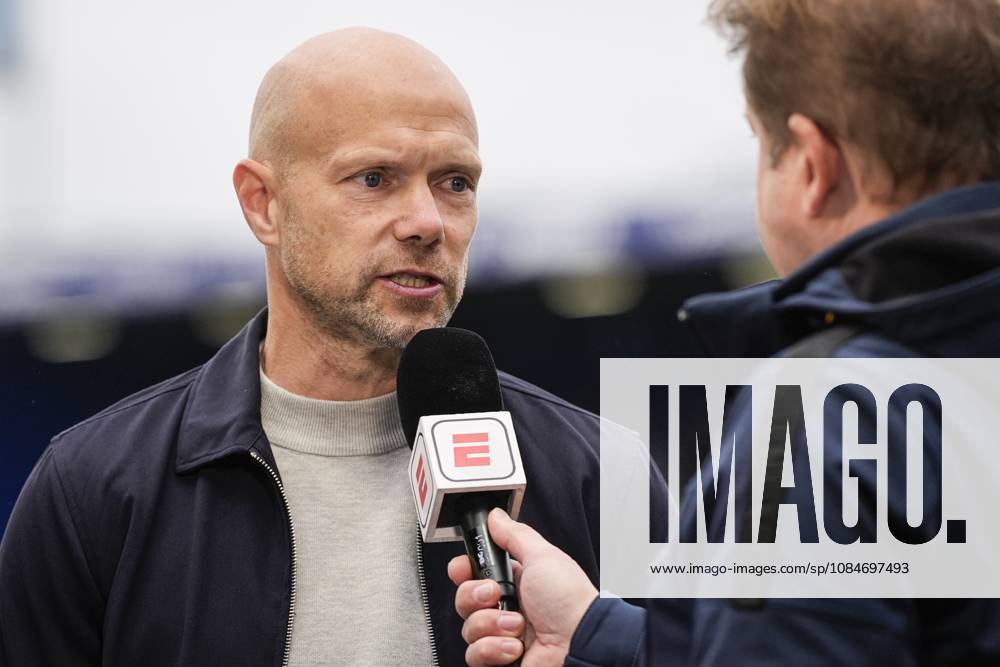 ZWOLLE - PEC Zwolle Trainer Dennis van der Ree during the Dutch Eredivisie match between PEC Zwolle and Go Ahead Eagles at the MAC3PARK stadium on October 18, 2026 in Zwolle, the Netherlands. TOBIAS KLEUVER ANP Eredivisie 2026 27 ANPxSportx IVx 572822128 originalFilename: 572822128