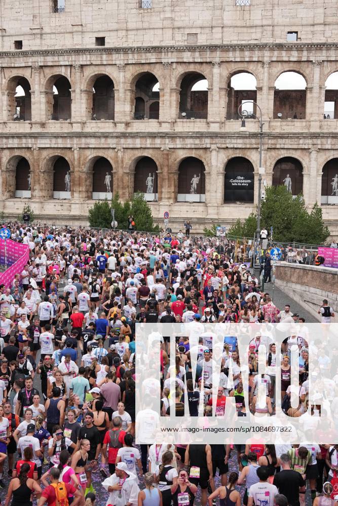 A moment of during the 3th edition of the Wizz Air Rome Half Marathon by Brooks 2026 Rome s, Italy - Sunday, October 18, 2026. ( Photo by Alfredo Falcone LaPresse )