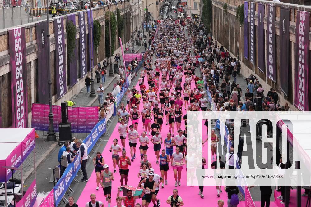 A moment of during the 3th edition of the Wizz Air Rome Half Marathon by Brooks 2026 Rome s, Italy - Sunday, October 18, 2026. ( Photo by Alfredo Falcone LaPresse )