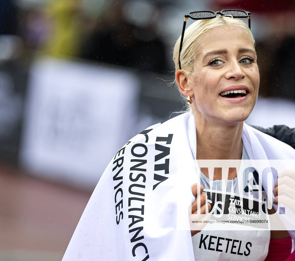 AMSTERDAM - Mikky Keetels is the best Dutch woman at the Amsterdam Marathon. ANP RAMON VAN FLYMEN ANPxSportx IVx 572824066 originalFilename: 572824066