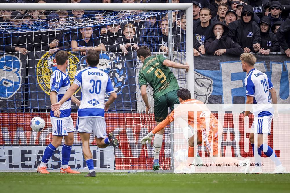 , mac3park , season 2026 2027 , Dutch Eredivisie football , match between PEC Zwolle and Go Ahead Eagles , picture shows GA Eagles player Stefan Sigurdarson scores the 0-1 PEC - Go Ahead Eagles x208675267x