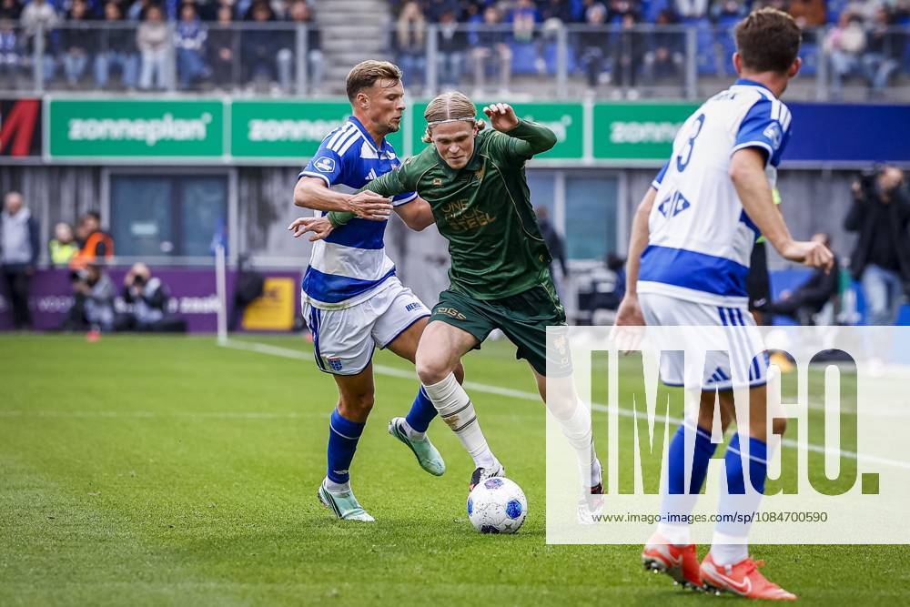 , mac3park , season 2026 2027 , Dutch Eredivisie football , match between PEC Zwolle and Go Ahead Eagles , picture shows PEC Zwolle player Sydney van Hooijdonk and GA Eagles player Soren Tengstedt PEC - Go Ahead Eagles x208676611x