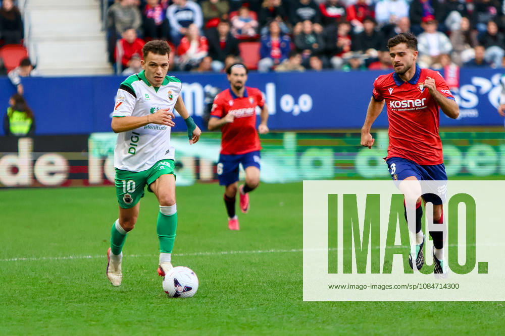 ESP: LaLiga EA Sports Atletico Osasuna v Racing Santander Inigo Vicente of Racing de Santander during LaLiga EA Sports match between Atletico Osasuna v Racing Santander played at El Sadar Stadium, Pamplona, on October 18 2026 in Spain Spain Soccer