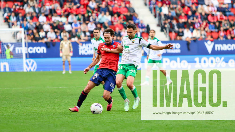 ESP: LaLiga EA Sports Atletico Osasuna v Racing Santander Moi Gomez of Osasuna and Ivan Martin of Racing de Santander during LaLiga EA Sports match between Atletico Osasuna v Racing Santander played at El Sadar Stadium, Pamplona, on October 18 2026 in Spain Spain Soccer