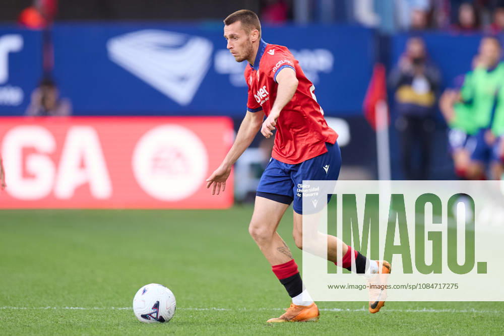 Jonathan Dubasin of CA Osasuna in action during the LaLiga EA Sports match between CA Osasuna and Real Racing Club de Santander at El Sadar on October 18, 2026, in Pamplona, Spain. Pamplona SPAIN - ZUMAa181 20261018_zaa_a181_135