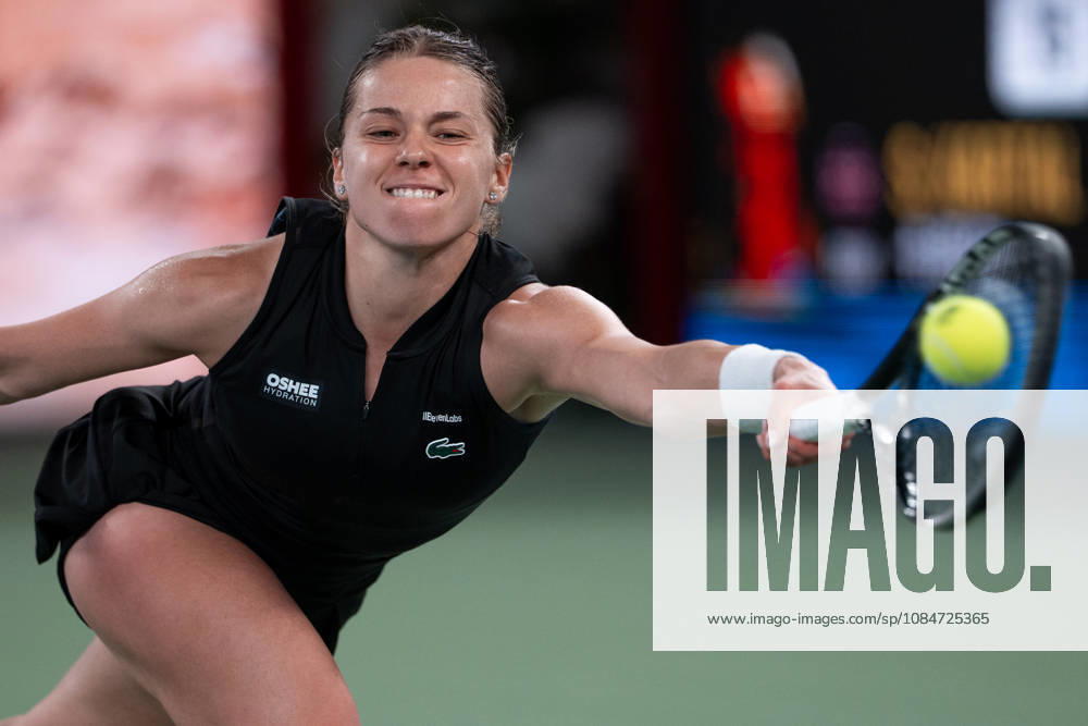 (261018) -- WUHAN, Oct. 18, 2026 -- Maja Chwalinska hits a return during the women s singles final match between Maja Chwalinska of Poland and Sonay Kartal of Britain at the 2026 Wuhan Open tennis tournament in Wuhan, capital of central China s Hubei Province, Oct. 18, 2026. ) (SP)CHINA-WUHAN-TENNIS-WUHAN OPEN-WOMEN S SINGLES-FINAL (CN) WuxZhizun