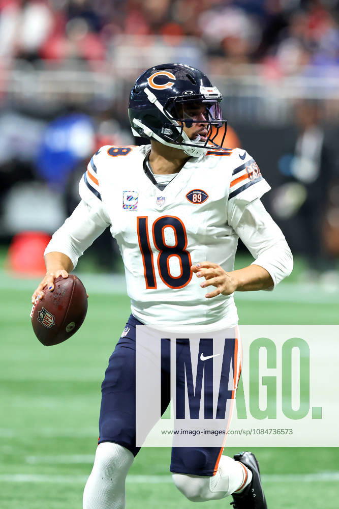 ATLANTA, GA - OCTOBER 18: Caleb Williams (18) of the Chicago Bears scrambles during the Sunday afternoon NFL, American Football Herren, USA game between the Atlanta Falcons and the Chicago Bears on October 18, 2026 at the Mercedes-Benz Stadium in Atlanta, GA. (Photo by David J. Griffin Icon Sportswire) NFL: OCT 18 Bears at Falcons Icon9532610180133