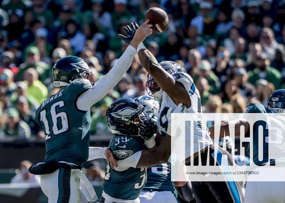 Oct 18, 2026; Philadelphia, PA, USA; Philadelphia Eagles quarterback Tanner McKee (16) gets his arm hit as he s trying to throw a pass during the NFL, American Football Herren, USA football matchup between the Carolina Panthers and Philadelphia Eagles at Lincoln Financial Field. Mandatory Credit: -Cal Media NFL 2026: Panthers Vs Eagles OCT 18 - ZUMAcs17 20261018_faf_cs17_015