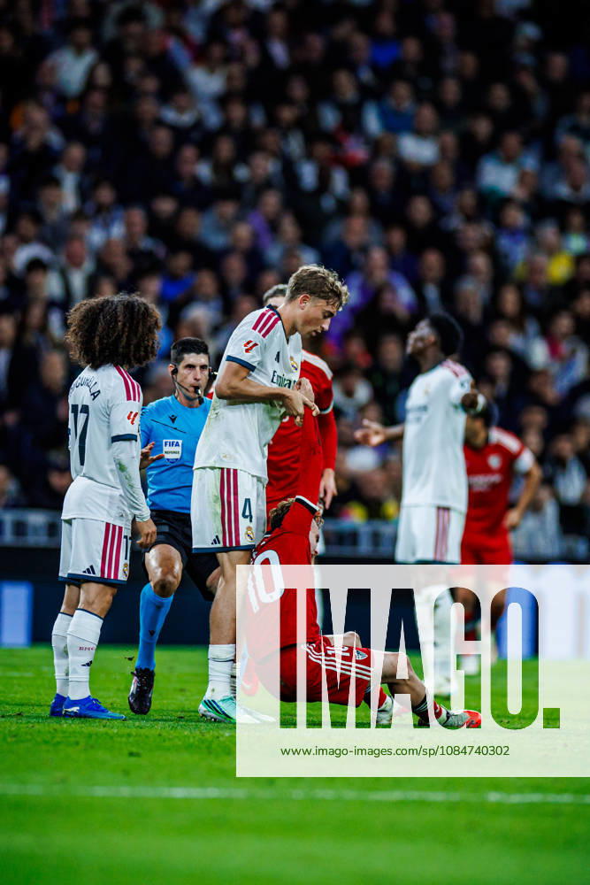 Real Madrid CF vs Sevilla FC- LaLiga EA Sports - 18 10 2026 Dean Huijsen of Real Madrid CF and Peque Fernandez of Sevilla FC during the LaLiga EA Sports match between Real Madrid CF and Sevilla FC at Santiago Bernabeu Stadium on October 18, 2026 in Madrid, Spain. Madrid Spain