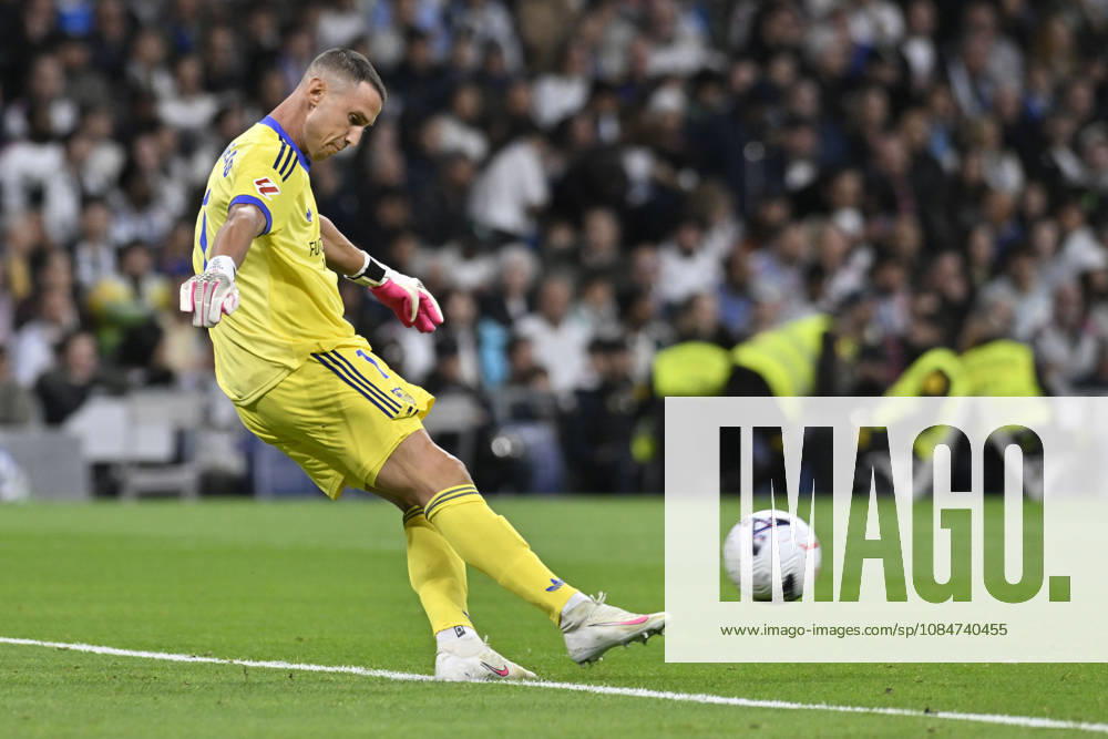 1 ODYSSEAS VLACHODIMOS of Sevilla Futbol Club kicks the ball during the match on Matchday 9 of the 2026-27 National League First Division Championship between REAL MADRID C.F. and SEVILLA FC, played at the Bernabeu Stadium on October 17, 2026, in Madrid, Spain. REAL MADRID C.F. Vs. SEVILLA FC - 2026 27 National League First Division Championship 10.18.26 - ZUMAc312 20261018_zsp_c312_007
