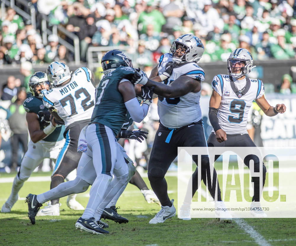 Philadelphia Eagles OLB ARNOLD EBIKETIE(17) in action during the game against the Panthers at Lincoln Financial Field in Philadelphia PA Philadelphia United States - ZUMArf1_ 20261018_zaf_rf1_026