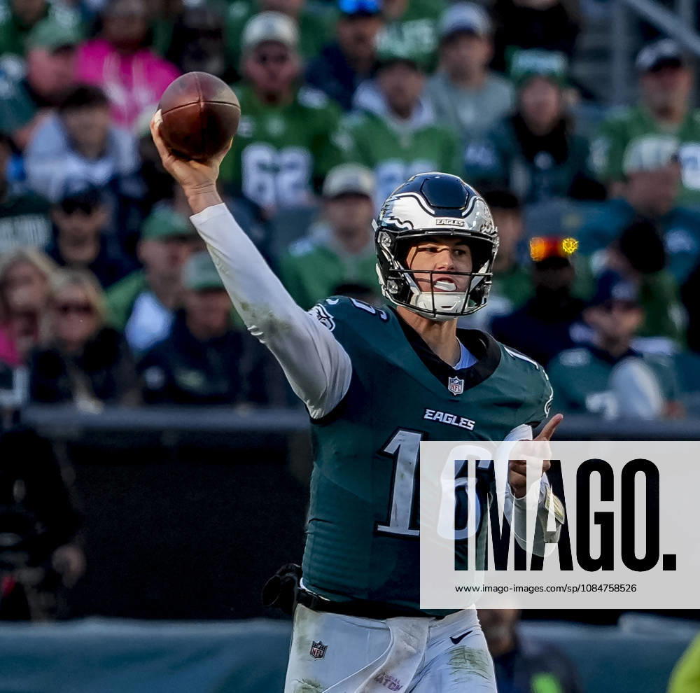 Oct 18, 2026; Philadelphia, PA, USA; Philadelphia Eagles quarterback Tanner McKee (16) throws a pass during the NFL, American Football Herren, USA football matchup between the Carolina Panthers and Philadelphia Eagles at Lincoln Financial Field. The Panthers defeated the Eagles 25-14.Mandatory Credit: -Cal Media Philadelphia USA - ZUMAcs17 20261018_faf_cs17_049