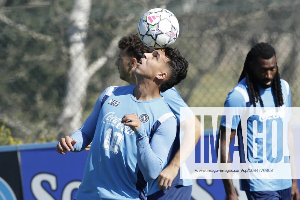 Training session SSC Napoli Napoli s Brazilian forward Giovane controls the ball during of the UEFA Champions League group stage matchday 3 fixture between SSC Napoli and Bodo Glimt at the SSC Napoli training centre in Castelvoturno, Caserta, on 19, October, 2026. _BPH9269