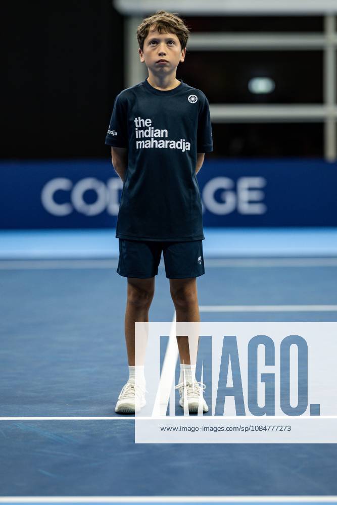 Ball kid pictured during the European Open ATP, Tennis Herren tennis tournament in Brussels, on 19 October. This year s edition of the tournament is taking place from 17 to 25 October DAVIDxPINTENS x190297996x