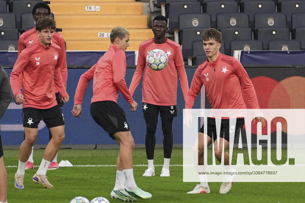 Ahead of Fenerbahce v Slavia Prague - UEFA Champions League ISTANBUL, TURKIYE - OCTOBER 19: Players of Slavia Prague attends the training session ahead of their UEFA Champions League match between Fenerbahce and Slavia Prague at Chobani Stadium in Istanbul, Turkiye, on October 19, 2026. Beyza Comert Anadolu Istanbul Turkey. Editorial use only. Please get in touch for any other usage.