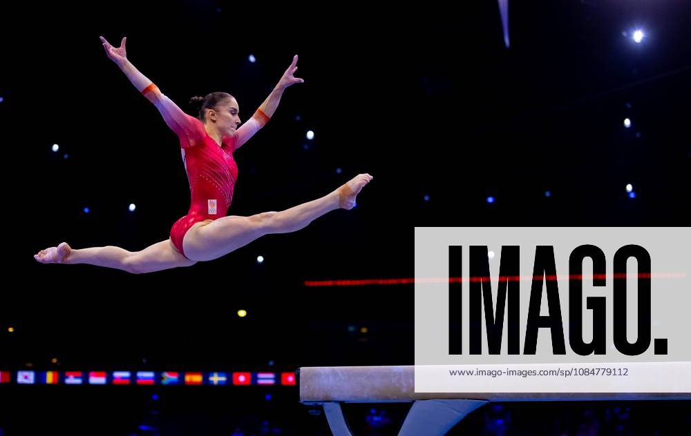 ROTTERDAM - Vera van Pol during the qualifications at the World Gymnastics Championships in Rotterdam Ahoy. IRIS VAN DEN BROEK ANP ANPxSportx IVx 572980149 originalFilename: 572980149
