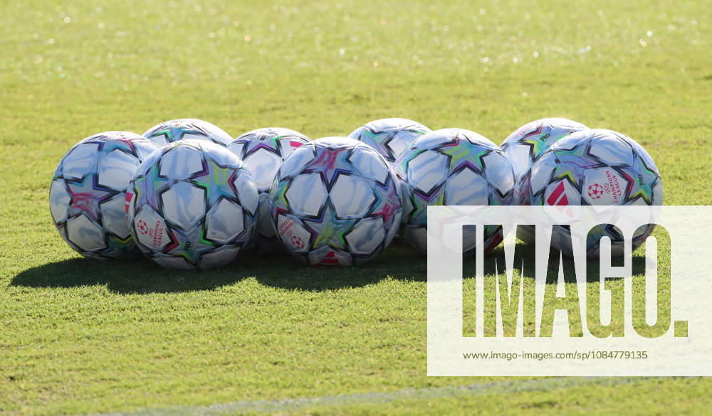 SOCCER - UEFA Champions League - AS Roma - press conference, PK, Pressekonferenz and Training Photo by IPA ABACAPRESS.COM89917382 - October 19, 2026 Champions League: Gasperini Press Conference Training Sessions In the photo: Champions balls (Photo by Gino Mancini) Roma Italy