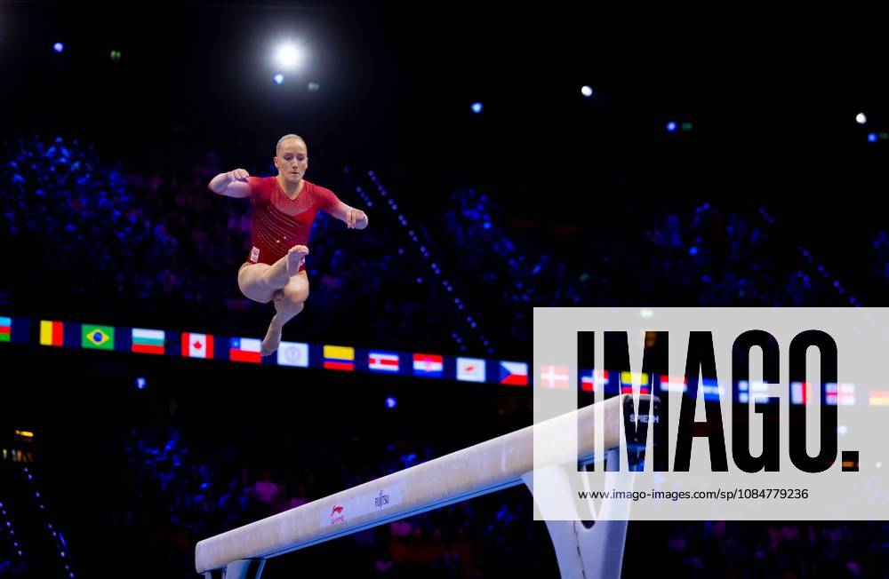 ROTTERDAM - Sanne Wevers during the qualifications at the World Gymnastics Championships in Rotterdam Ahoy. IRIS VAN DEN BROEK ANP ANPxSportx IVx 572980209 originalFilename: 572980209