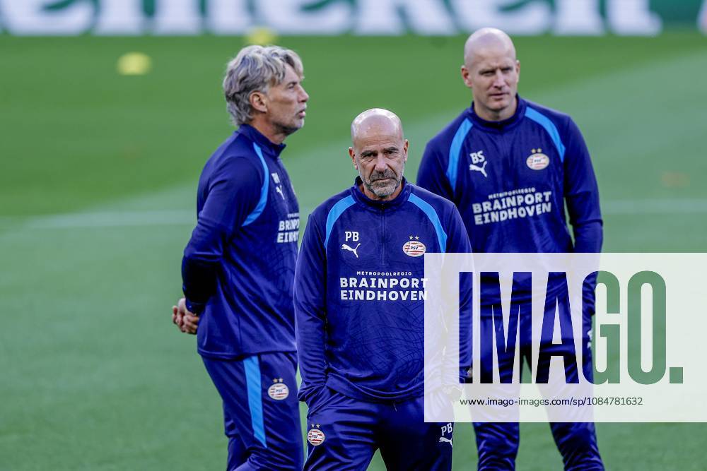 , Estadio do Dragao , season 2026 2027 , UEFA Champions League football , press conference, PK, Pressekonferenz PSV , Picture shows PSV trainer coach Peter Bosz Press conference and training PSV x208823002x