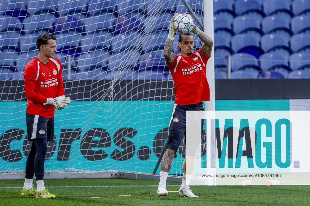 , Estadio do Dragao , season 2026 2027 , UEFA Champions League football , press conference, PK, Pressekonferenz PSV , Picture shows PSV Goalkeeper Nick Olij Press conference and training PSV x208823068x