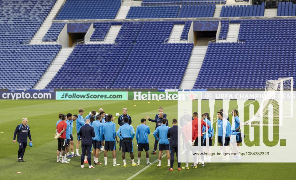 PORTO - PSV Eindhoven during a training session the day before the Champions League match between Porto and PSV Eindhoven at the Estadio Do Dragao, on October 19, 2026, in Porto, Portugal. MORITZ MUELLER ANP ANPxSportx IVx 572988420 originalFilename: 572988420