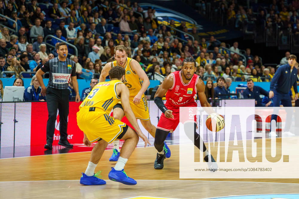 Im Bild: Jordan Wright (BMA365 Bamberg Baskets, 3) 19.10.2026, Alba Berlin - BMA365 Bamberg Baskets, BBL-Pokal Achtelfinale, Basketball, Saison 2026 27, Uber Arena
