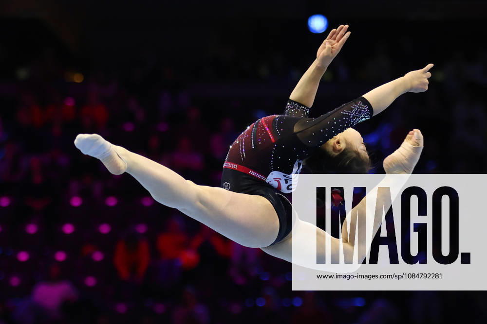 HWANG SEOHYUN of South Korea reacts after competing on the Floor Exercise during the Women s Qualifications of the 54th Artistic Gymnastics World Championships at the Ahoy Arena in Rotterdam, Netherlands. Rotterdam Netherlands - ZUMAc179 20261019_zep_c179_094