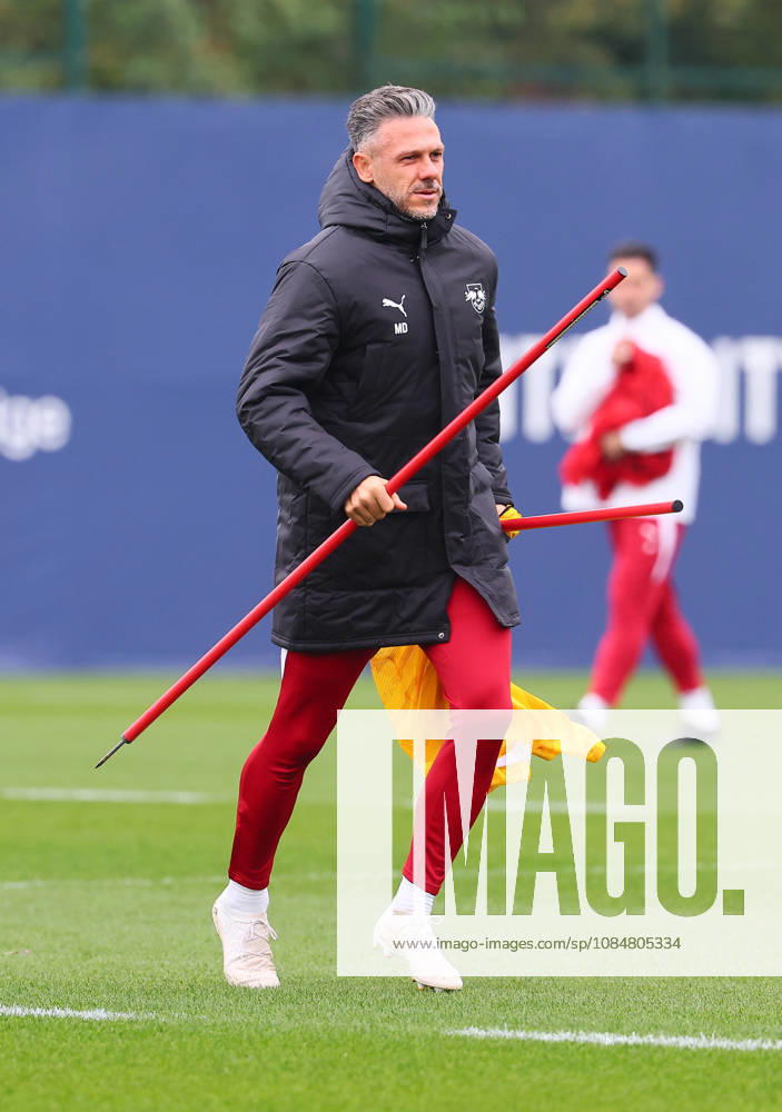 RB Leipzig - Training Champions League Leipzig, 20.10.2026, RB Akademie, UEFA Champions League , RB Leipzig - Abschlusstraining am Vortag von Real Madrid v. RBLeipzig , Im Bild: Trainer Martin Demichelis, RB Leipzig ,