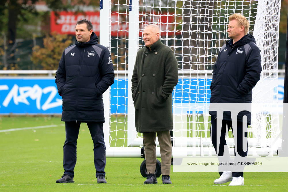 DEU GER, Fussball , 2.Fussballbundesliga, Saison 2026 2027, Sportforum, Hertha BSC, Training Benjamin Weber Sportdirektor,( Hertha BSC Berlin ), Dr. Peter Goerlich ( Hertha BSC ), Geschaeftsfuehrung 2. Liga: DFB DFL regulations prohibit any use of photographs as image sequences and or quasi-video) nordphoto GmbH Engler Berlin Sportforum Berlin Deutschland