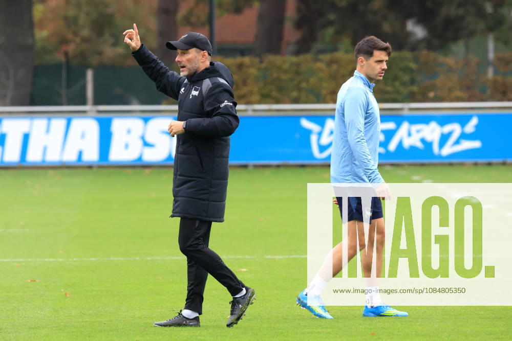 DEU GER, Fussball , 2.Fussballbundesliga, Saison 2026 2027, Sportforum, Hertha BSC, Training Cheftrainer Stefan Leitl ( Hertha BSC Berlin ), Josip Brekalo ( Hertha BSC Berlin 7 ) 2. Liga: DFB DFL regulations prohibit any use of photographs as image sequences and or quasi-video) nordphoto GmbH Engler Berlin Sportforum Berlin Deutschland