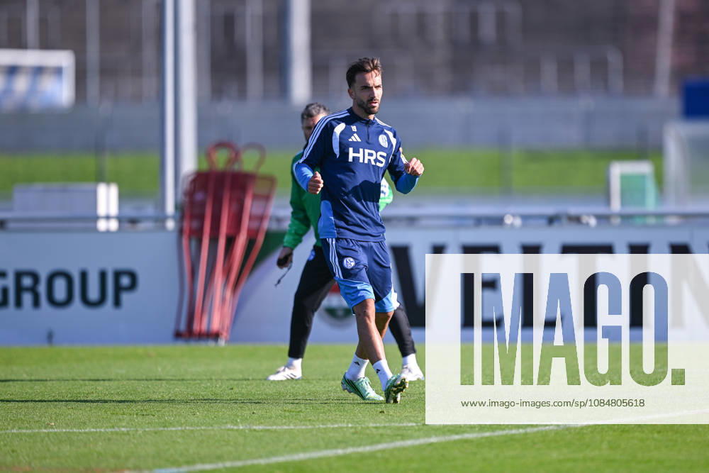 Fussball, Saison 2026 2027, Bundesliga, Training des FC Schalke 04, Kenan Karaman (FC Schalke 04) xRHR-FOTO YYx