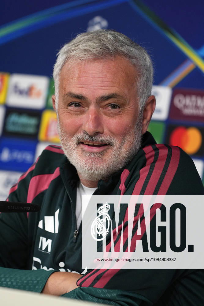 Real Madrid CF s coach Jose Mourinho in press conference, PK, Pressekonferenz after raining session prior to the Champions League round 3 match against RB Leipzig. October 20 2026. (20261020453)