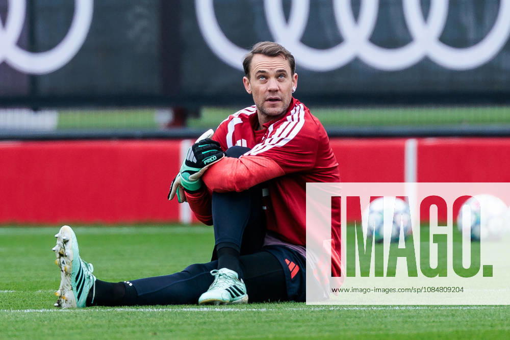 Manuel Neuer (FC Bayern Muenchen, 1) during the training session before the UEFA Champions League match between FC Bayern Muenchen vs. Arsenal FC at Trainingsgelaende an der Saebener Str on October 20, 2026 in Munich, Germany. Bavaria Germany
