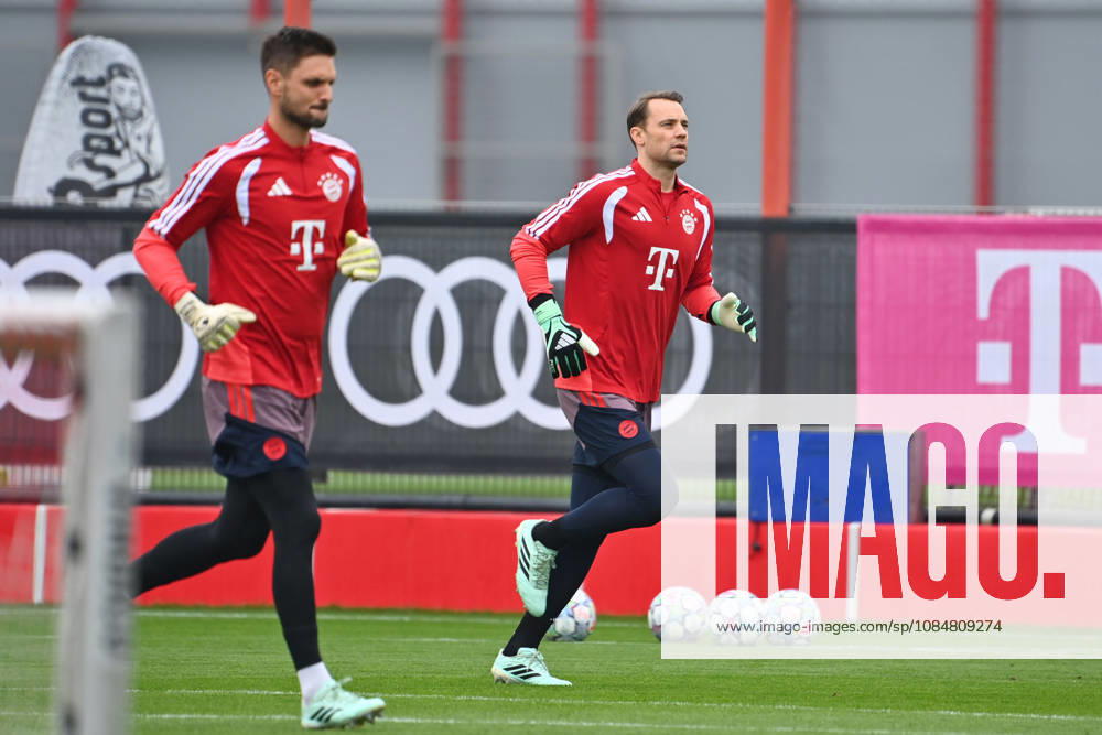 Manuel NEUER (Torwart Bayern Muenchen), vorne:Sven ULREICH,Torwart (Bayern Muenchen). Fussball Champions League,Saison 2026 27, Ligaphase ABSCHLUSSTRAINING am 20.10.2026 FC Bayern Muenchen - FC Arsenal